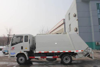 کامیون جمع آوری زباله LHD 4X2 SINOTRUK HOWO فشرده 5 - 6 متر مکعب