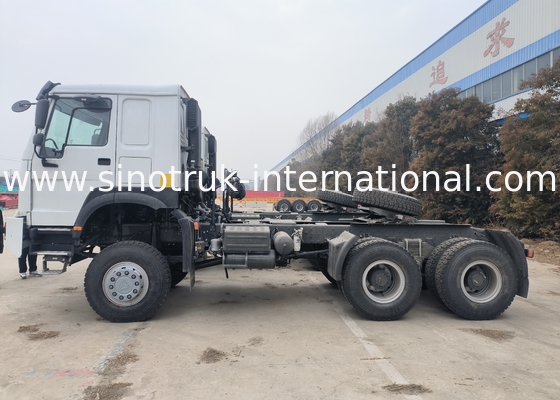 Sinotruk Howo تراکتور کامیون Rhd تمام چرخ 6 × 6 ویچای 400HP سفید