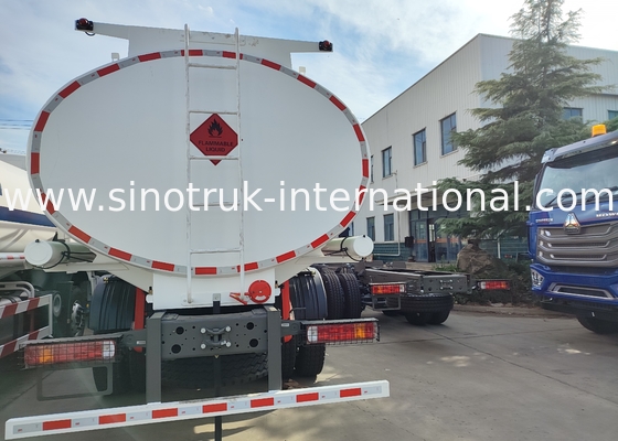 SINOTRUK HOWO قرمز 380HP 8×4 12 چرخ بزرگ ظرفیت مخزن نفت کامیون