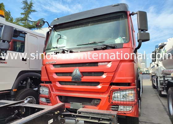 SINOTRUK HOWO قرمز 380HP 8×4 12 چرخ بزرگ ظرفیت مخزن نفت کامیون
