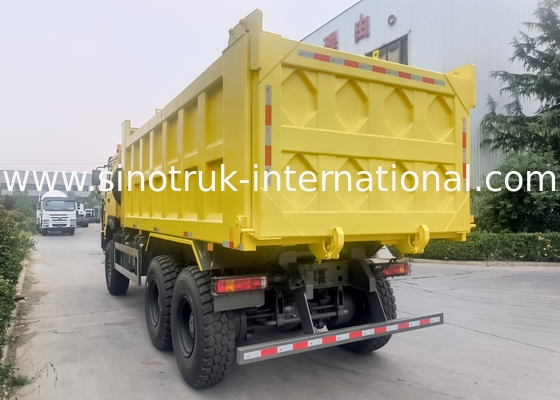 Sinotruk Howo تپپر دامپ کامیون 6 × 6 تمام چرخ محرک با 14.00R20 تایر تک 380Hp