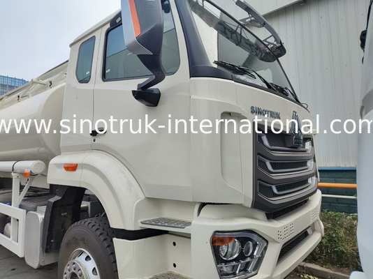 HOWO 25CBM 6*4 تانک نفت کامیون 380HP قوی اسب بخار سفید