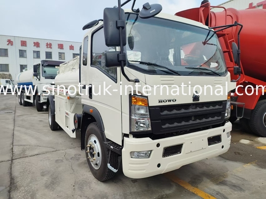 HOWO 4×2 کامیون سبک 5-6CBM LHD 160HP