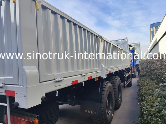 قدرت و انعطاف پذیری را آزاد کنید همه را فتح کنید سفید HOWO 6x6 400HP خارج از جاده کامیون باری