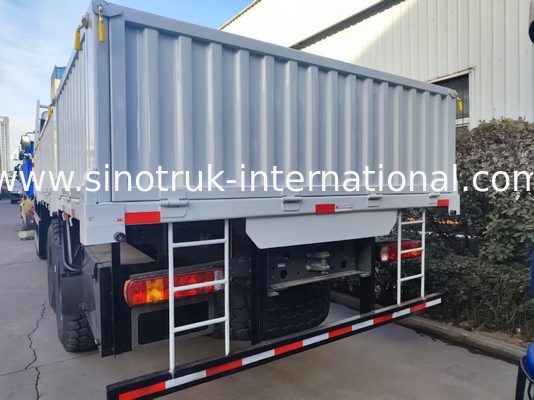 قدرت و انعطاف پذیری را آزاد کنید همه را فتح کنید سفید HOWO 6x6 400HP خارج از جاده کامیون باری