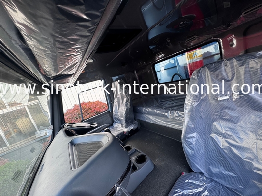 SINOTRUK HOWO شاسی کامیون SINOTRUK موتور 371HP 6 × 4 RHD با چراغ هشدار استفاده شده در کامیون های زباله باربری کامیون آب