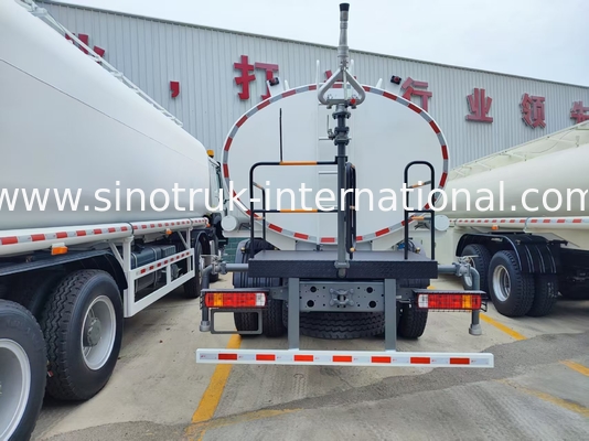 تانکر آب سفید 30CBM (6 × 4 ، 380HP ، رانش چپ دست): مزایای کلیدی برای حمل و نقل مایعات