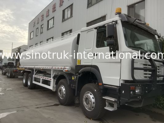 SINOTRUK HOWO Red 371HP 8×4 12Wheels High Capacity Oil Tank Truck 30CBM