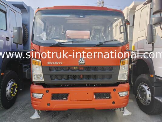آبپاش سبک SINOTRUK HOWO 4×2، کامیون مخزن آب 6CBM