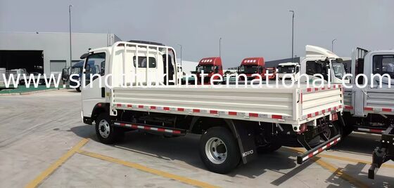 کامیون باری سبک 4x2 با ظرفیت 3-5 تن