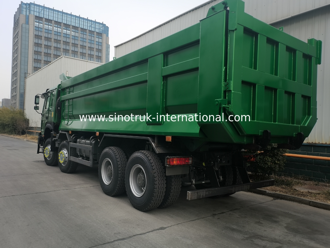 کامیون کمپرسی SINOTRUK HOWO 400HP 8X4 ساختمانی با کابین قدیمی و جلو پنجره طرح شبح، سپر نظامی، کانتینر U شکل