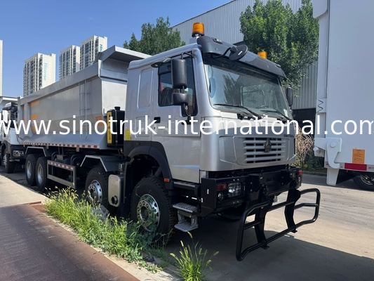 SINOTRUK HOWO 371HP 8X4 کلاه کش کامیون ساخت و ساز پیشروی قدیمی پیشروی نظامی آمپر برای مناطق معدن دو چراغ هشدار دهنده کانتینر نوع U